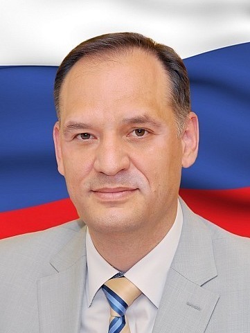В.Л.Аджиенко. Директор института, зав.кафедрой экономики и организации здравоохранения и фармации
