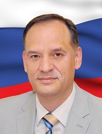 В.Л.Аджиенко. Директор института, зав.кафедрой экономики и организации здравоохранения и фармации